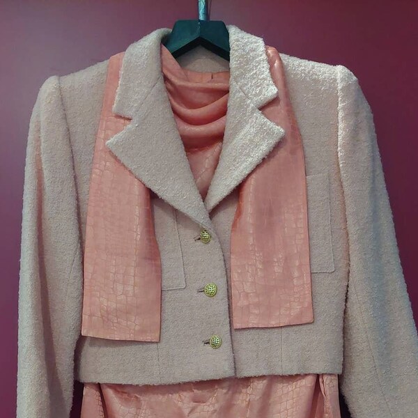 Vintage Doncaster Custom 3 PC Peach Colored Skirt Suit w/Cropped Jacket, Size 6