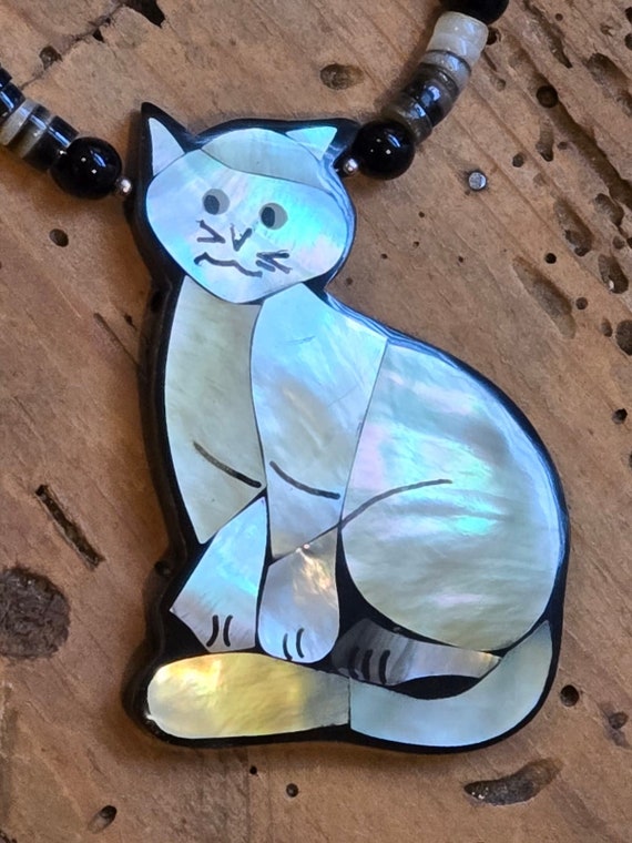 Mother of Pearl Inlaid Cat Pendant Necklace - Cat… - image 1