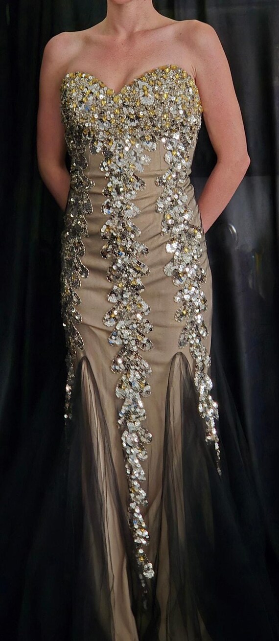 Cream and black gown sale