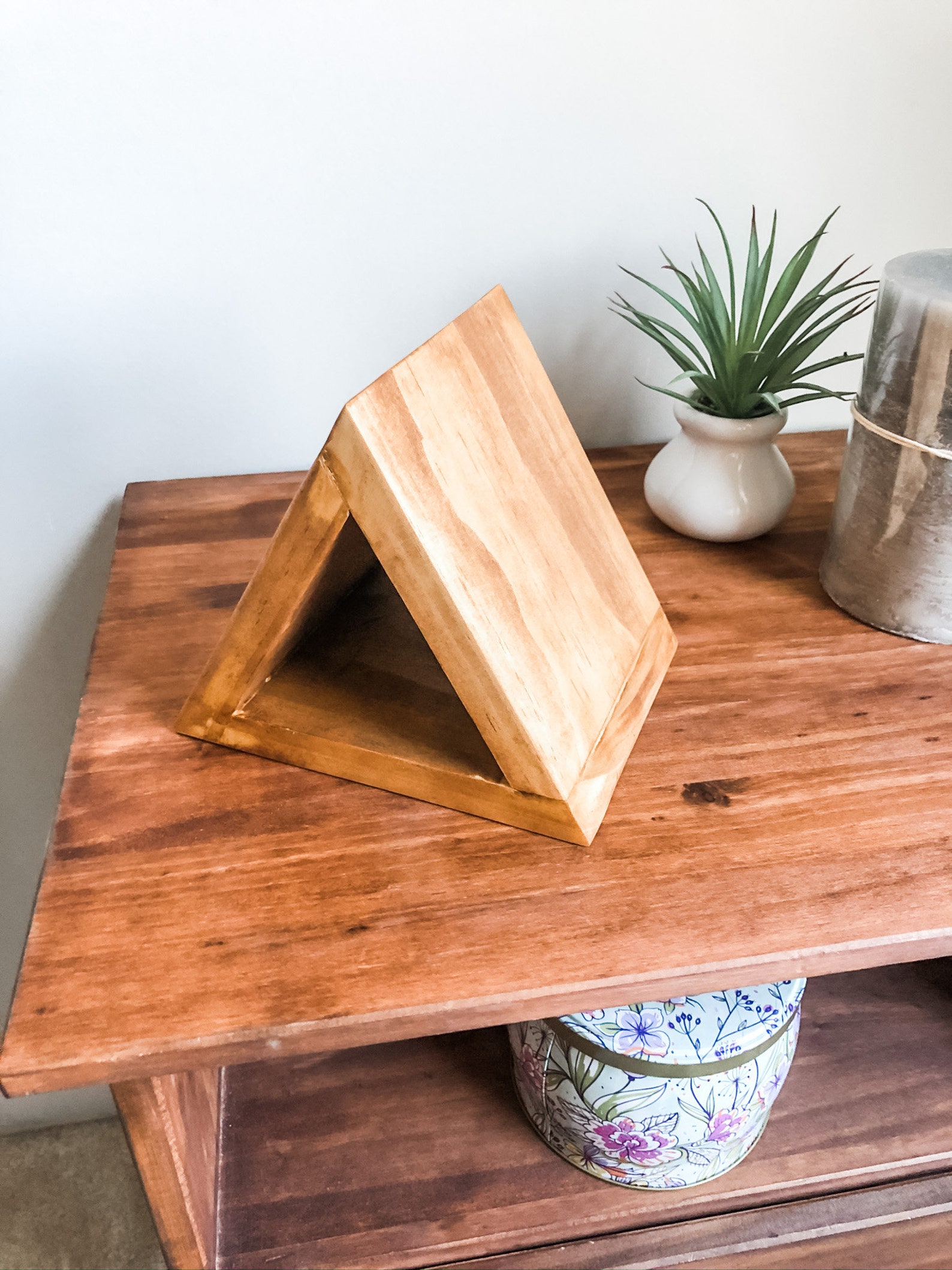 Night Stand Book Holder / Wooden Bookmark / Book Stand Etsy UK