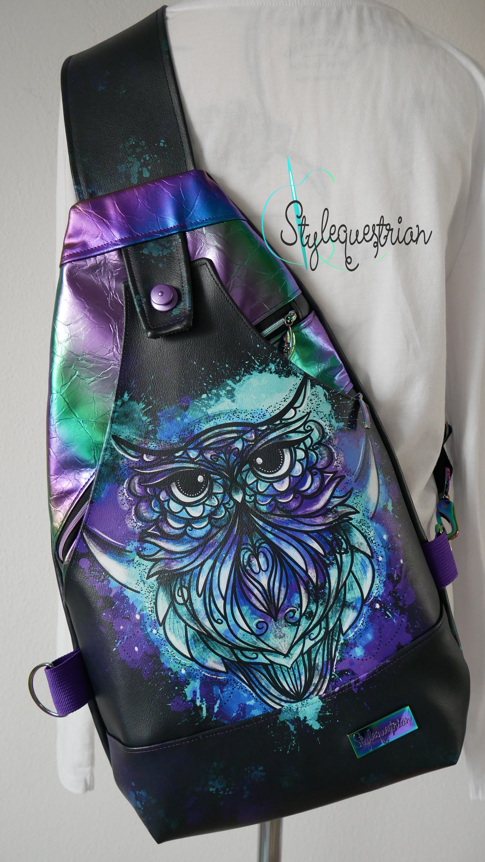 Sling Bag / Cross Body Bag "Galaxy Owl" - galaktische Eule