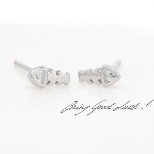 Orecchini in argento sterling, orecchini a perno a forma di pesce, orecchini in argento semplici, orecchini geometrici, orecchini per bambini, orecchini carini in argento, regali per lei