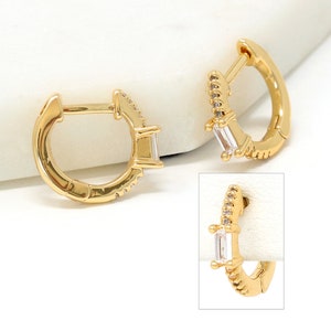 14K Gold Filled Huggie Earring, Hugger Hoop Earring Gold, Stone Huggie Hoop, Modern Hugger Hoop, Minimalist Huggie,Everyday Earring,Stacking