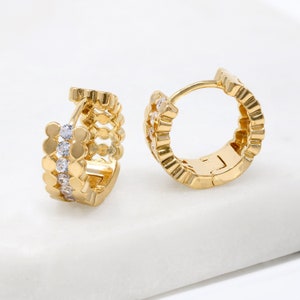 14K Gold Filled Huggie Earring, CZ Hugger Hoop Earring, Pave Stone Huggie Gold, Modern Hugger, Minimalist Huggie, Everyday Huggie Earring