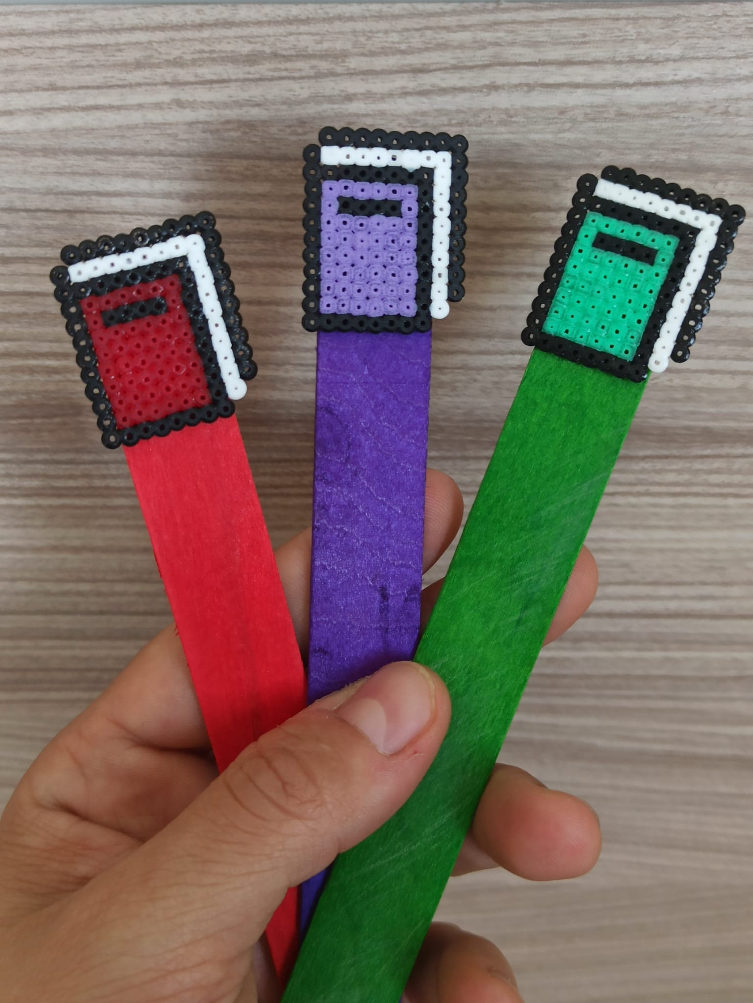 Marcapáginas libro libros hecho a mano hama beads perler Etsy