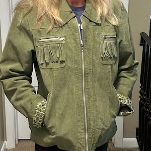 80’s Vintage Women Western Style Olive Suede Leather Jacket with Fringe
