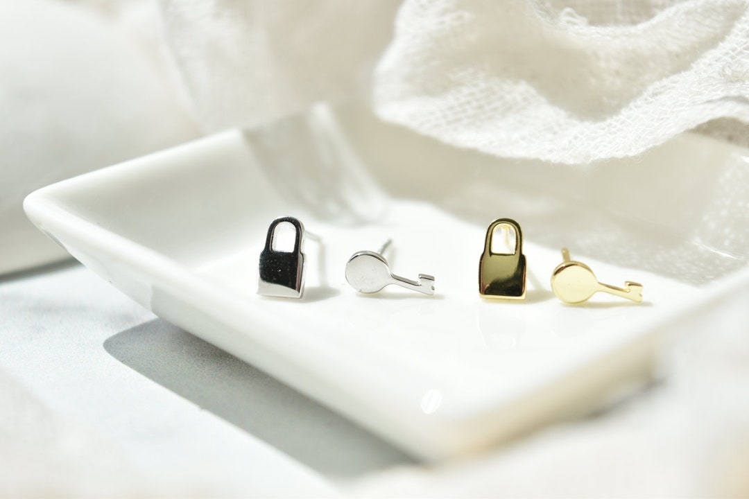 Elegant Lock and Key Crystal Earrings