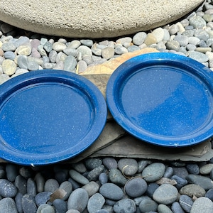 Speckled blue Enamelware dinner plates / Vintage Enamelware.