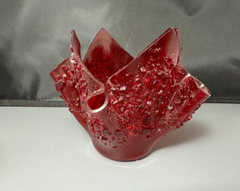 Red vintage glass handkerchief candle holder with red fused glass pieces / Red fused handkerchief glass candle holder.