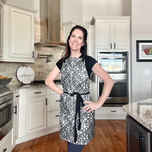 Delantal de chef para mujer, con tirantes ajustables cruzados en la espalda, hecho a mano en EE. UU.