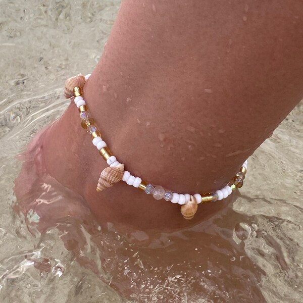 Sea shell anklet