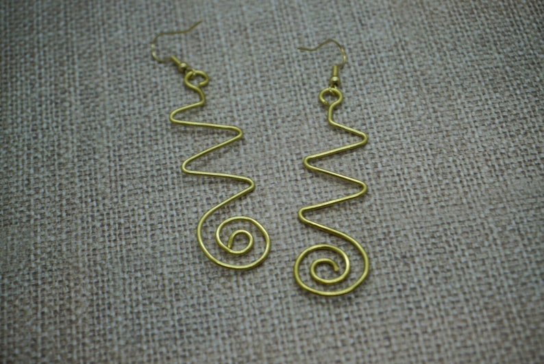 Spiral/Zig Zag Wire Earrings image 2