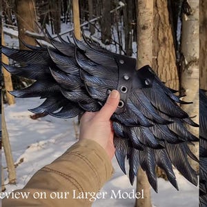 Small Leather Feather Pauldrons, LARP Armor Bird Raven Spaulder Shoulder Armor Raven