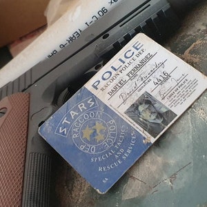 Cartão personalizado S.T.A.R.S.