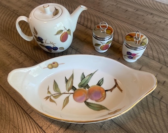 Royal Worcester, made in England, Evesham several pieces as shown