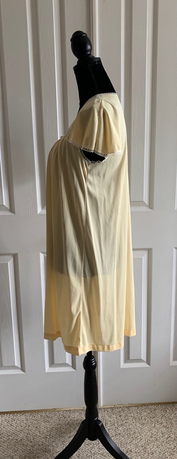 Vintage robe cover up yellow chiffon short sleeve… - image 4