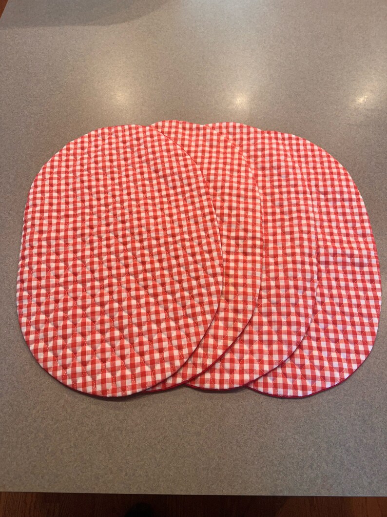 Quilted Red and White Checkered Oval Placemats Set of Four Etsy
