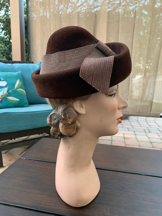 Brown velvet fashion statement hat vintage - image 4