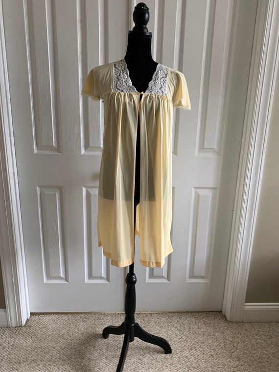 Vintage robe cover up yellow chiffon short sleeve… - image 3