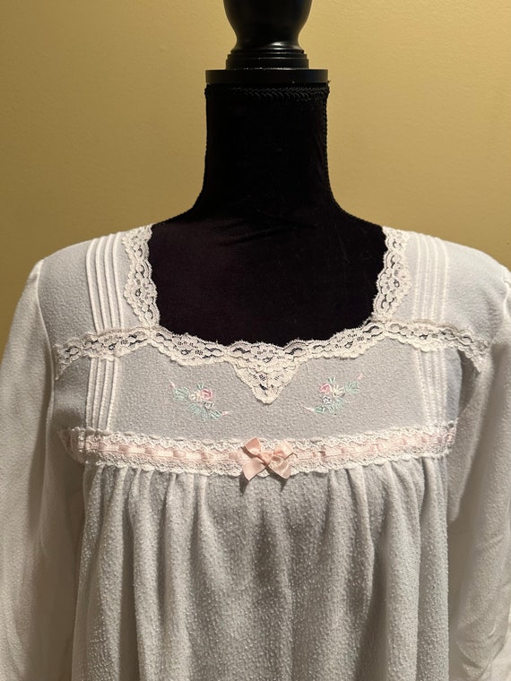 White Long Sleeve Knee Length Barbizon Nightgown Etsy UK