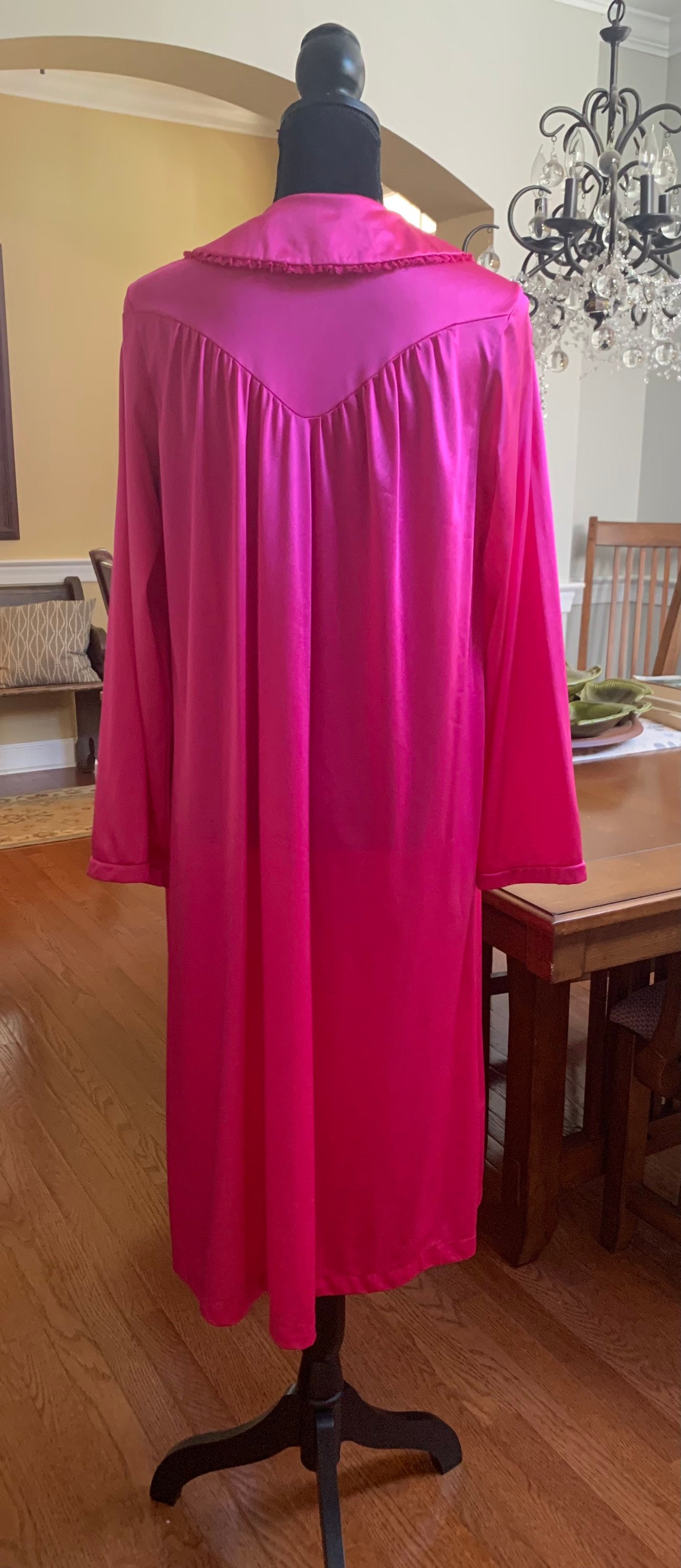 Lightweight Nylon Button-down Robe Fuchsia Vintage Nancy King Size ...