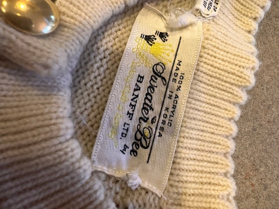 Button front poncho cape ivory vintage Sweater Be… - image 7