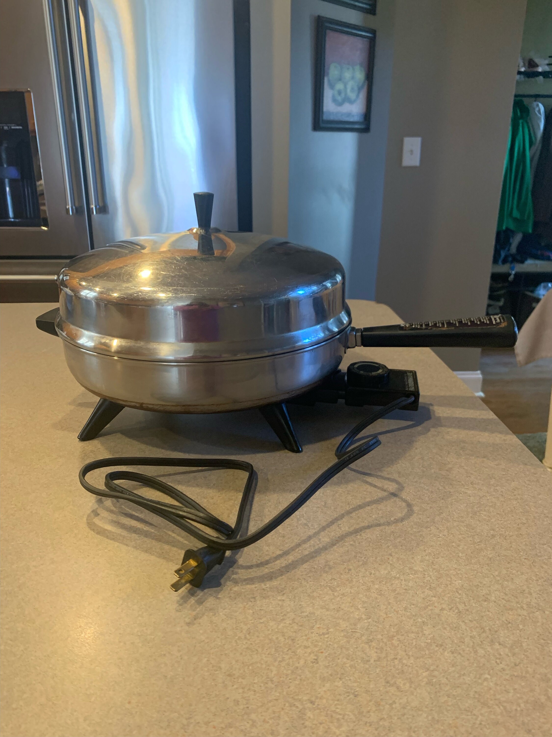 Farberware Electric Fry Pan With Adjustable Temp With Matching Lid Vintage  1950s 