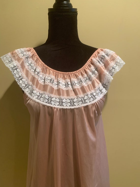 Peach salmon sleeveless nylon nightgown with lace… - image 1