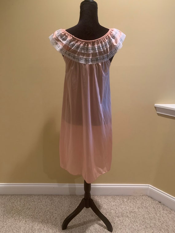 Peach salmon sleeveless nylon nightgown with lace… - image 5