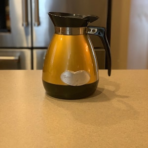 West Bend Thermo Serve coffee carafe 40 ounces vintage