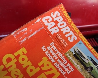 SPORTS CAR Graphic Magazine September 1970 Chevy Vega Datsun 1200 Ford Pinto AMC Gremlin Sports Car Coupe Race Illegal Drag Nascar Nhra