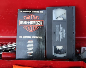 Harley DAVIDSON The American Motorcycle VHS 1993 Sturgis Daytona Easyriders Flt Tour Glide FXRDG Disc Xr-1000