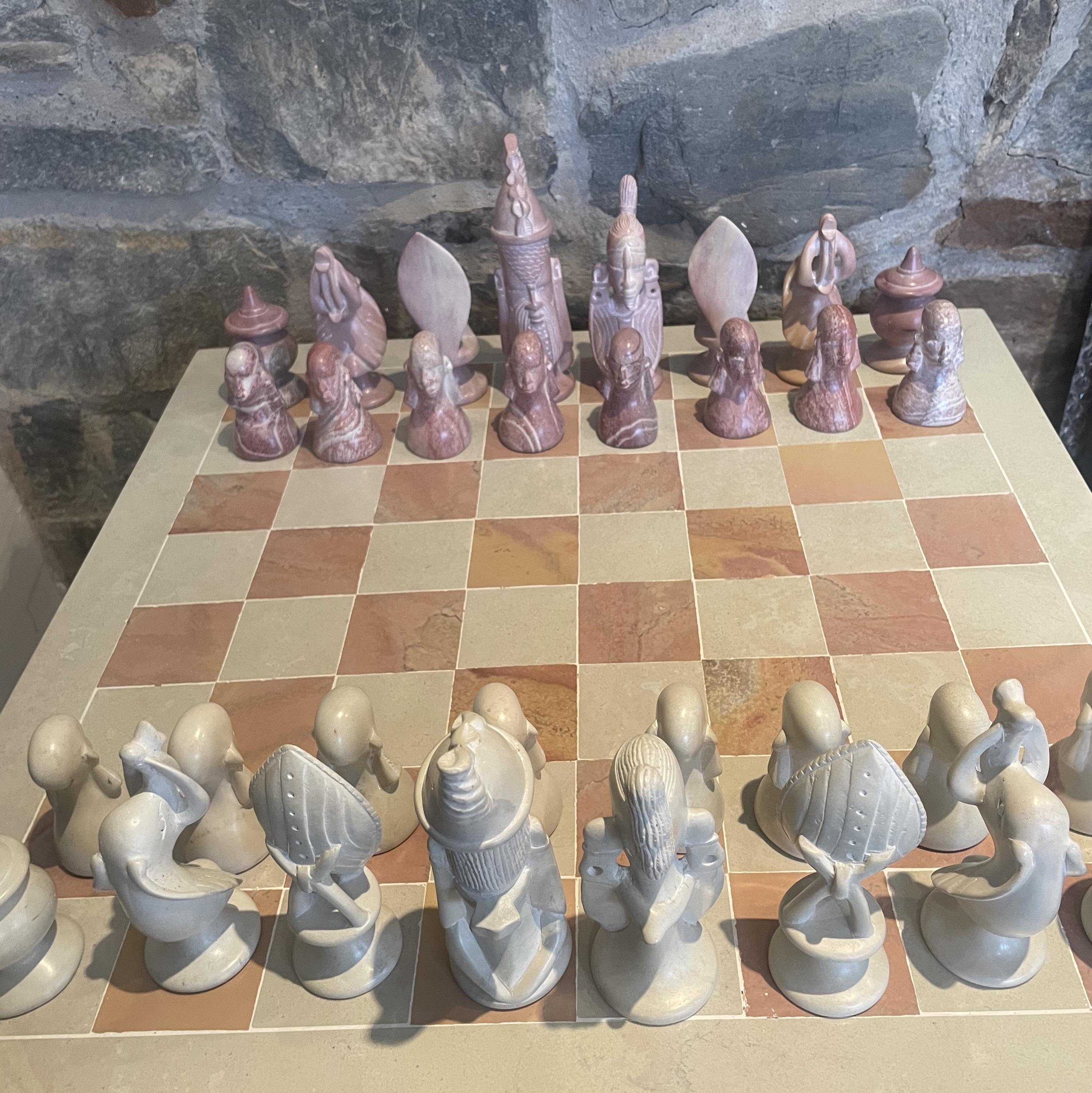 Jeu D'échecs Artisanal En Pierre De Savon Du Kenya - Parfait état