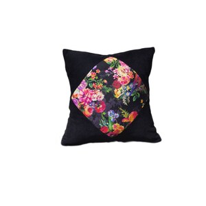 Floral Pillow, Black Velvet, Patchwork Pillow, Quilted Pillow Accent pillow, Throw pillows, Back Black Velvet, High Quality, 18x18 inch