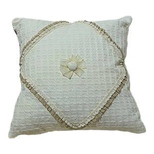 3d Pillow, Decorative Pillow, White Jacquard, White Velvet, High Quality, Gold Accent pillow, Throw pillows, 45x45cm, 18x18 inch