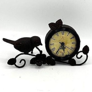 Vintage Cafe des Marguerites Iron Bird Clock
