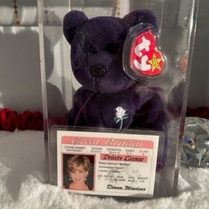 Ultra Rare 1997 Vintage Original Princess Diana Retired Ty Beanie Baby Purple Bear with Tag in case