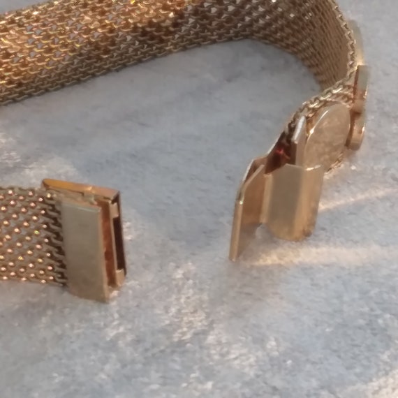 Vintage Gold Tone Swirled Bracelet - image 2