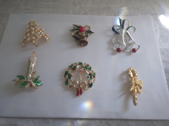 Vintage Holiday Pins a Lot of Six Beautiful Pieces - image 2
