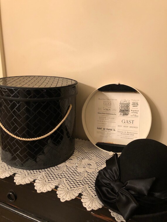 1920s 30’s Antique Hat Box