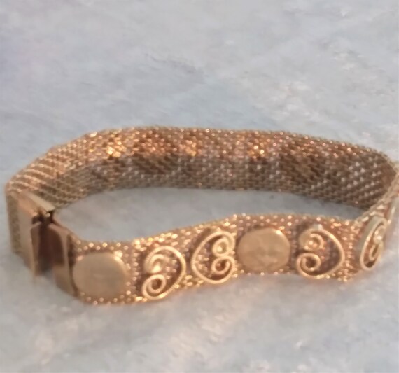 Vintage Gold Tone Swirled Bracelet - image 1