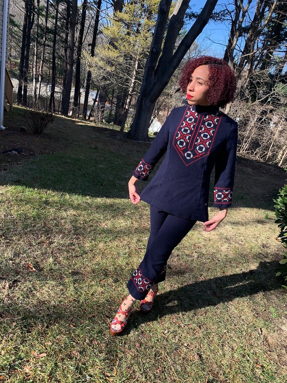 70’s inspired handmade knitted thrift find View 2