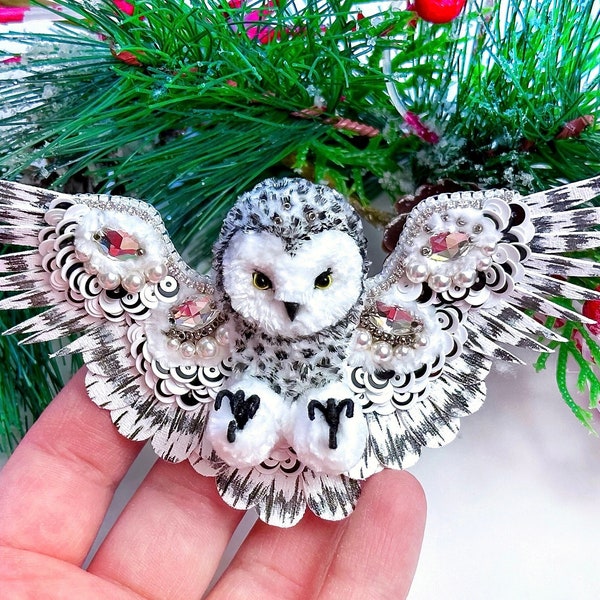Barn owl beaded broach, embroidered crystal beads brooch, very large brooch, beaded brooch ,  owl pin, bird lover gift, ukrainian jewelry
