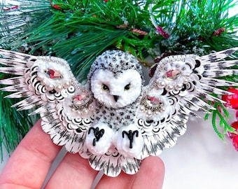 Handmade embroidered brooch barn owl, handmade jewelry, christmas gift for her, jewelry for women
