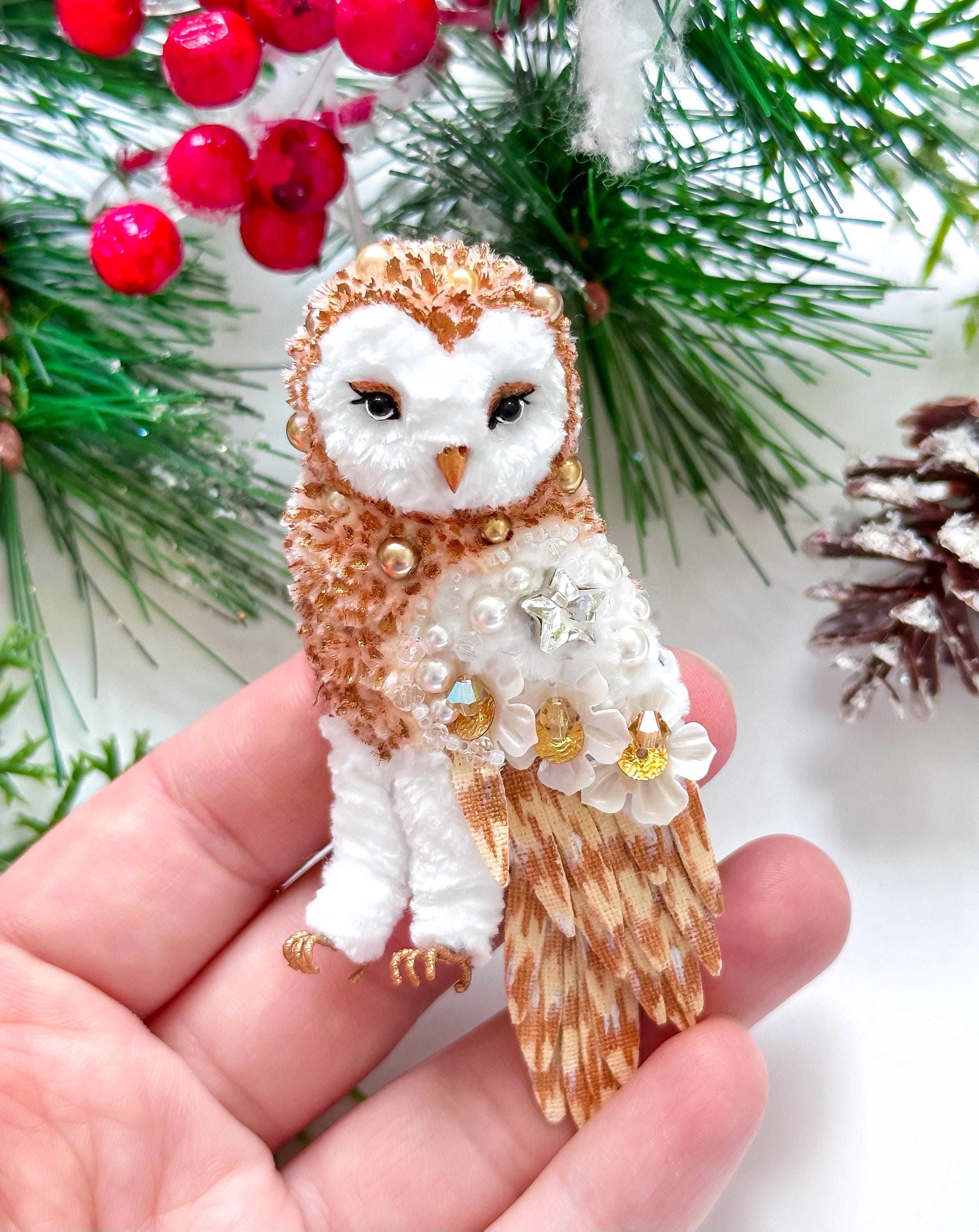 Barn owl beaded broach, embroidered crystal beads brooch, beaded brooch ,  owl pin, bird lover gift,