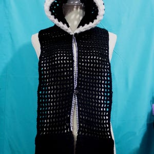 Crochet Hooded Scarf Pockets B&W Versatile