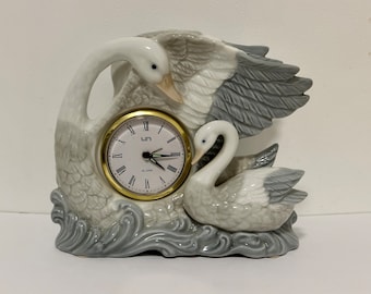 Dresden Design Sandizell Porcelain Clock Table Clock -mercedes