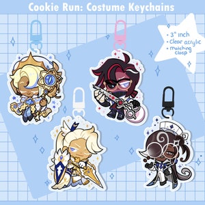 Puede incluir: Cuatro llaveros de acr&iacute;lico transparente de 7,6 cm de di&aacute;metro con personajes del juego Cookie Run. Los llaveros presentan un fondo azul claro y blanco con un patr&oacute;n de cuadr&iacute;cula. Los personajes son: una galleta rubia con una corona y un bast&oacute;n, una galleta pelirroja con una m&aacute;scara negra y un par de tijeras, una galleta rubia con una corona y una espada, y una galleta morena con un sombrero blanco y un par de gafas. Cada llavero tiene un cierre a juego.