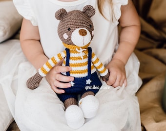 Jouet ours en peluche, ours en coton brun pour la décoration de la chambre de bébé. Jouet de gardien d’étagère.