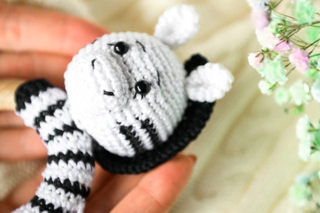 Crochet Rattle Pattern, Zebra Teether Tutorial, Diy Baby Teether Ring ...
